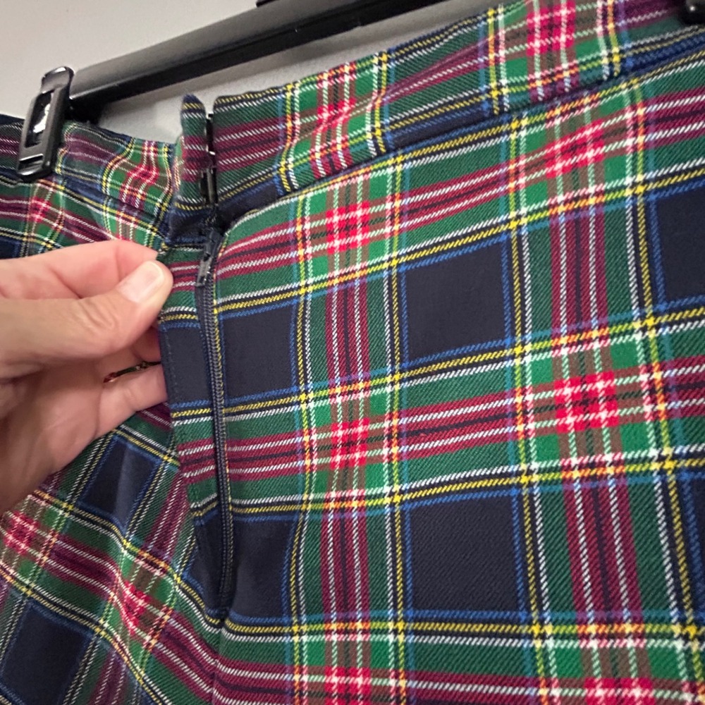 Talbots Womens 12 Plaid Wool Blend Ankle Pants Green Red Blue Bow Hem Trousers - Picture 8 of 10
